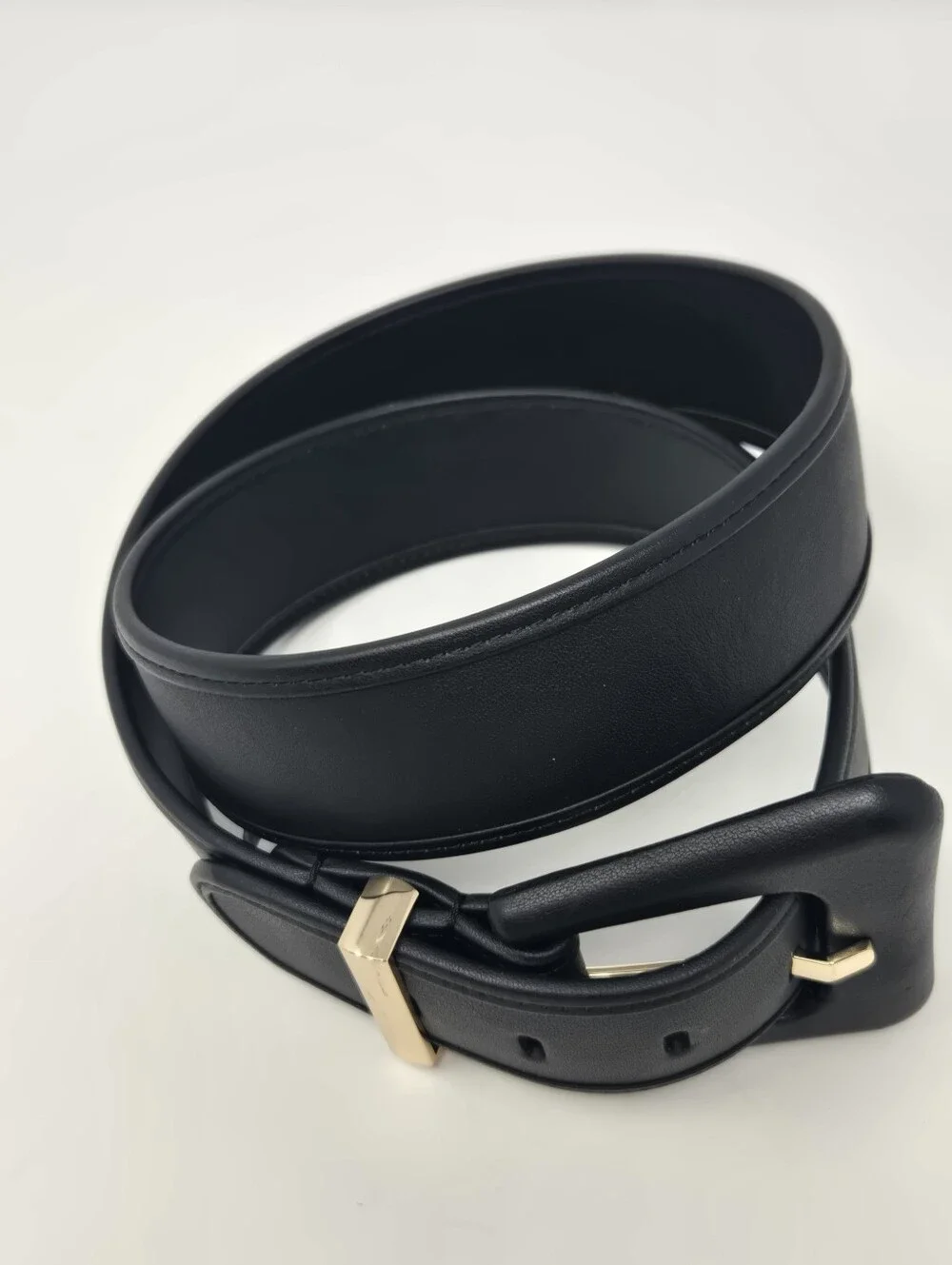 CABI WHITE BLACK LEATHER STATEMENT BELT GOLD HARDWARE WOMEN OS CLASSIC ACADEMIA